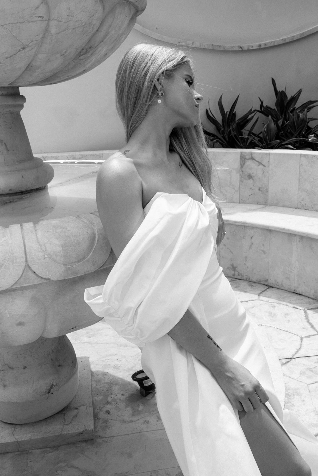 https://annaroussos.com/wp-content/uploads/2023/06/Anna-Roussos-Wedding-Photographer-in-Europe-50.jpg